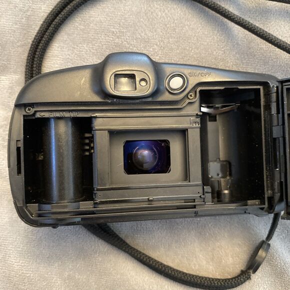 Minolta Freedom Action Zoom Point & Shoot Camera 38-60mm Untested - Picture 11 of 14